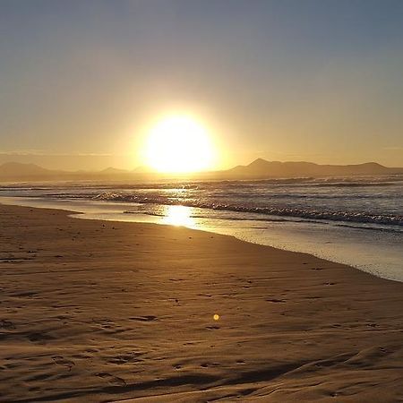 カレタ・デ・ファマラBlue Beachアパートメント エクステリア 写真